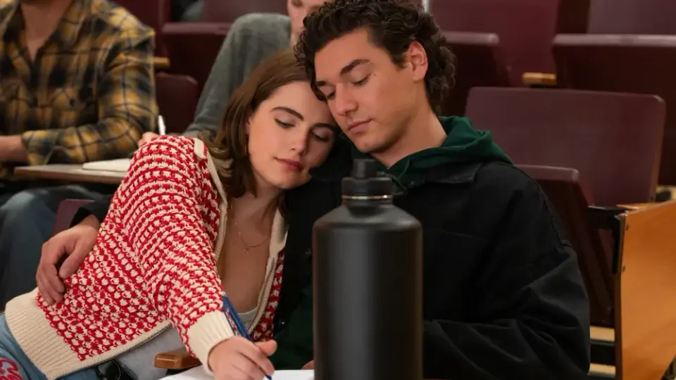 Prime Video’s Off Campus Delivers an Earnest, Predictable YA Romance