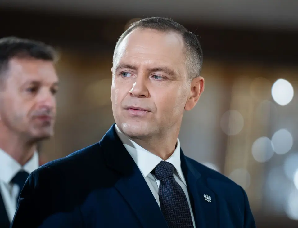 Poland explains Zelensky award revocation as Mussolini and Schroeder honors stay
