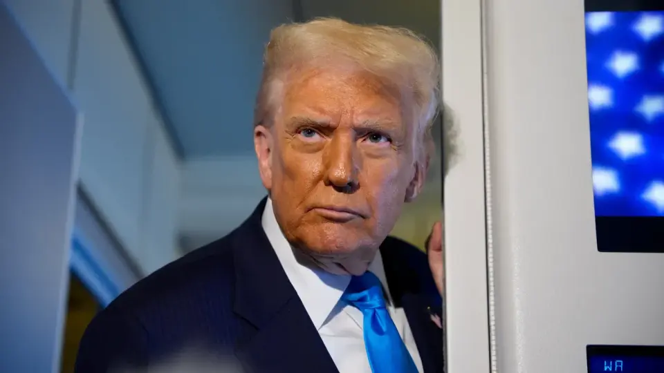 Air Force One’s defenses go deeper than the call sign