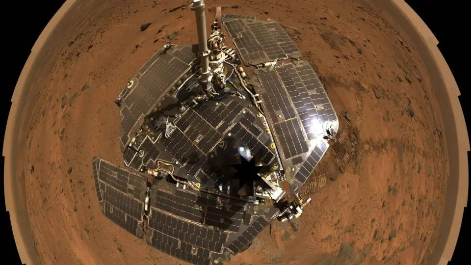 Spirit rover data uncovers mineral clues to Mars' watery past