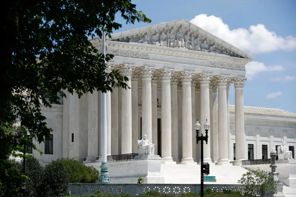 Supreme Court keeps Herridge’s source-privacy fight alive with $800-a-day sanctions