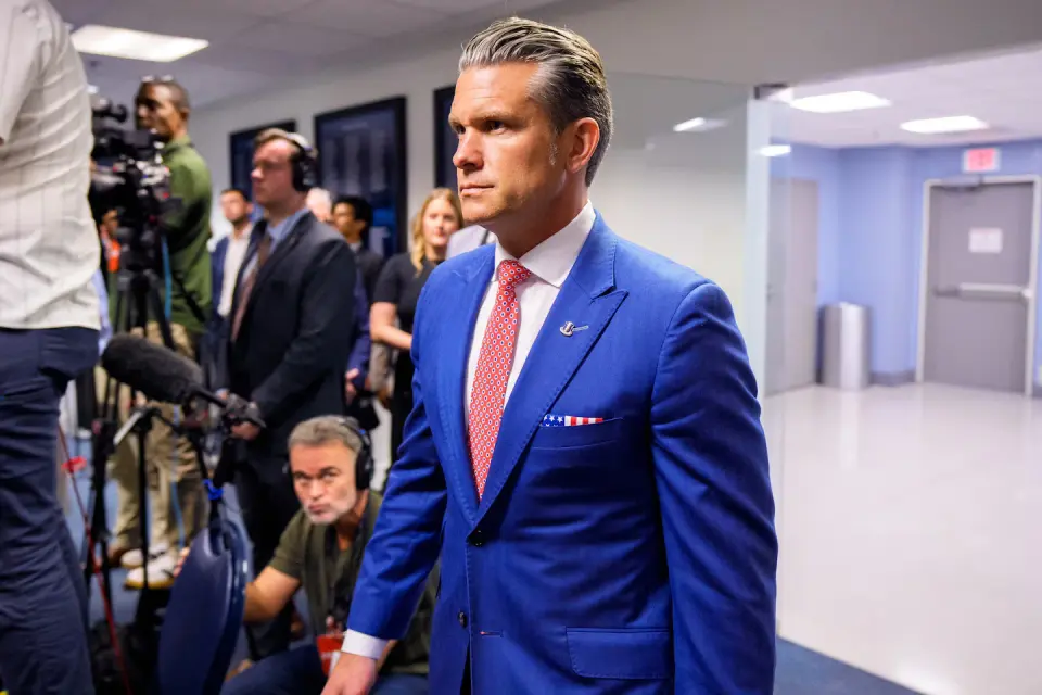 Military Leaders Urge Hegseth to Halt Iran Operations as U.S. Pivots to Sanctions