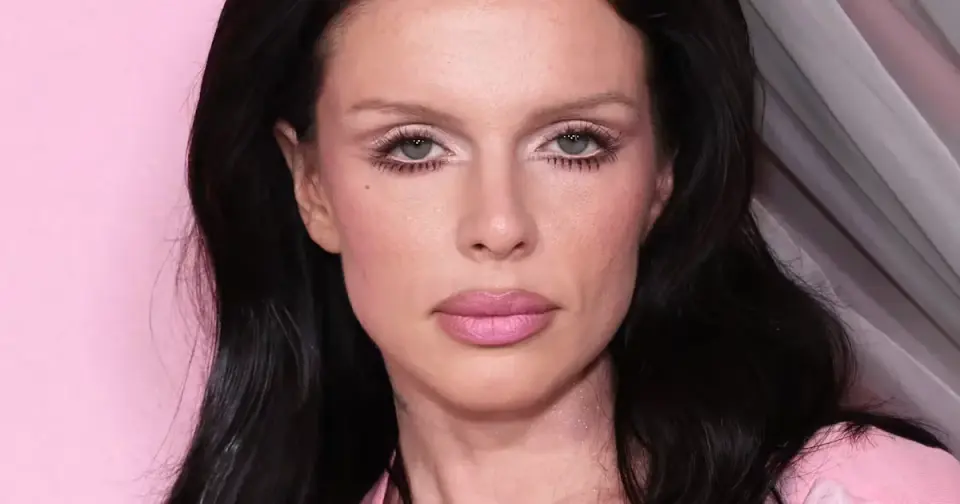 Julia Fox Makes a Boudoir Statement at Marc Jacobs Spring 2027