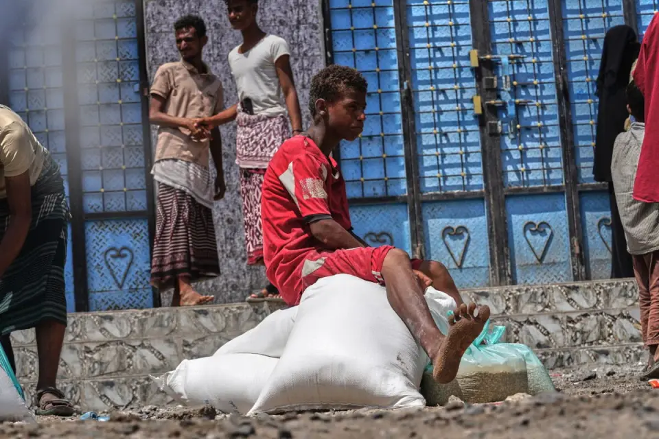 Saudi Coalition Targets Houthi Missile Infrastructure as Regional Tensions Spike Oil Prices