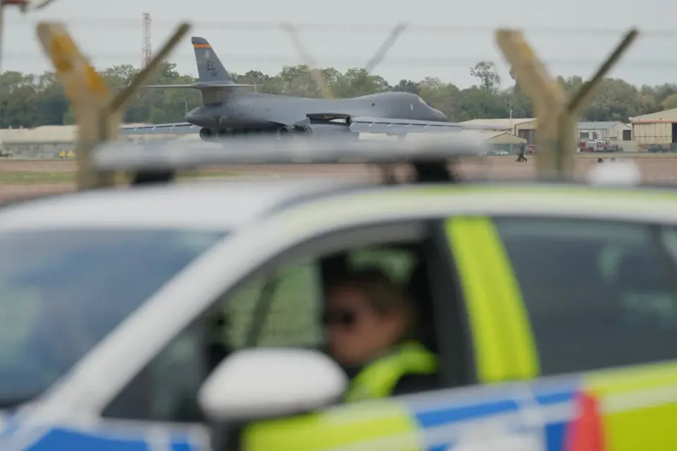 UK Arrests Dual National in London as Probe into RAF Fairford Plot Deepens