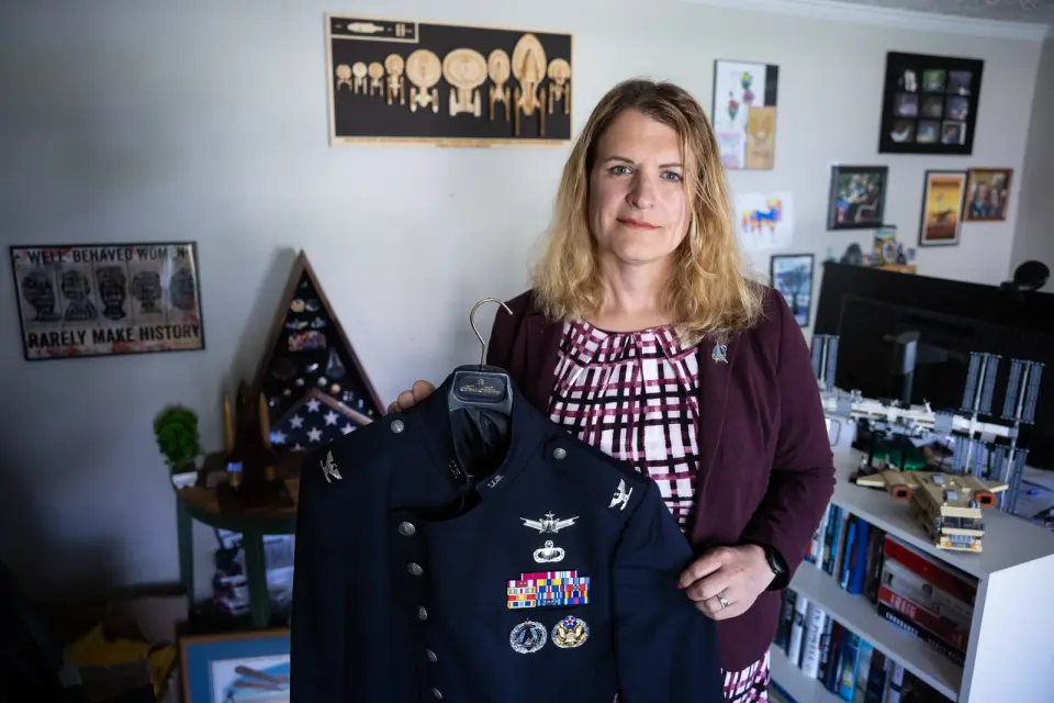 From Space Force to swing district: a veteran bets on Virginia’s redistricting wars