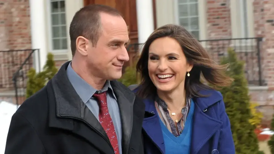 Stabler Bids Thanks to L&O Fans as OC Ends, Hargitay Fires Back with ‘P4L’
