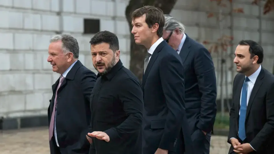 Zelensky Meets US Envoys as Trump Waives Russia Sanctions and Accuses Kyiv of Sabotaging Peace