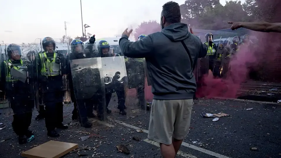 UK Protests Escalate After Murder of 18-Year-Old Henry Nowak
