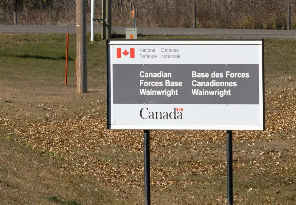 Wind Shifts Fatalize Four Canadian Soldiers in Alberta Base Fire
