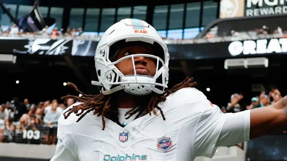 Dolphins Confirm Caleb Douglas Out for Chiefs, Roster Shifts to Practice Squad Depth