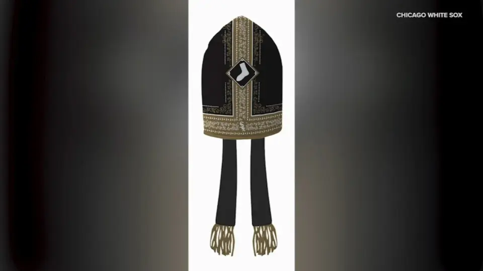 White Sox crown Pope Leo XIV night with free Pope hats at Reds game