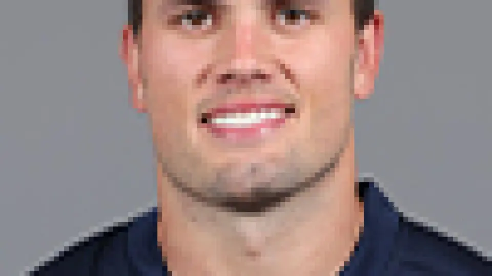 Patriots extend Hunter Henry on 2-year, $16M deal