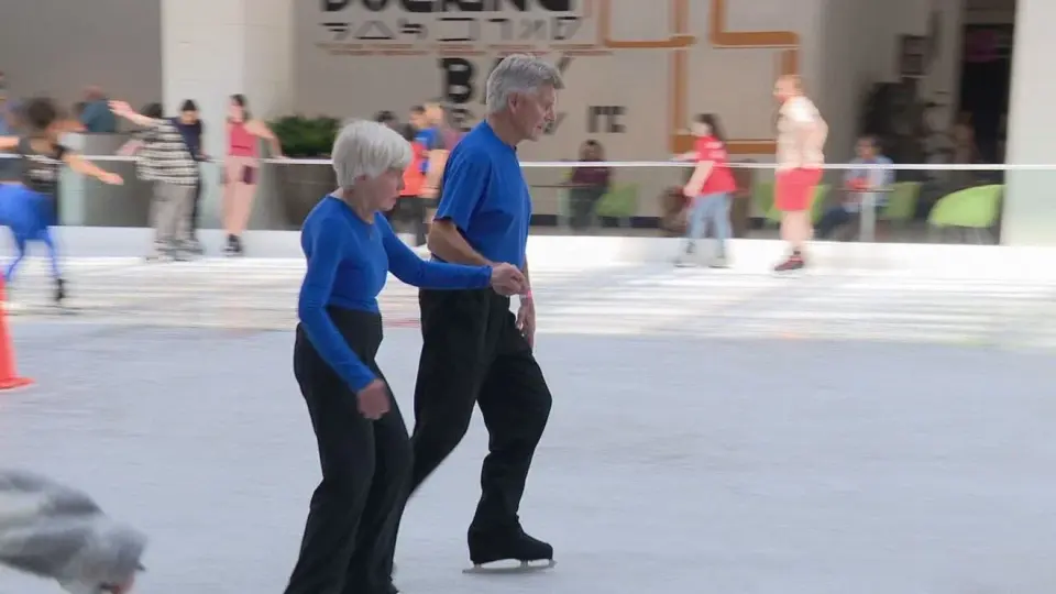Last spins at Lloyd Center: Portland’s iconic skating couple bids farewell