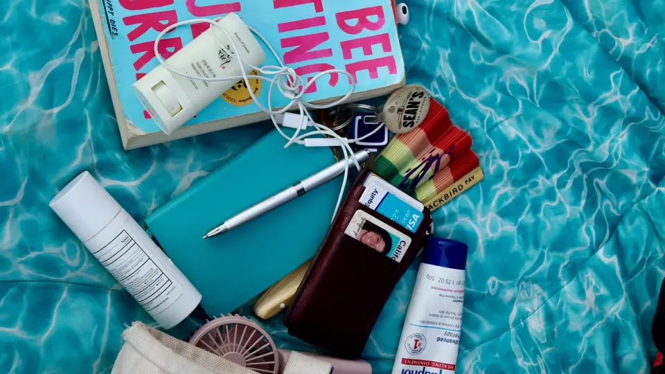 Gen Z Goes Analog: The Rise of Offline Hobbies and Analog Bags