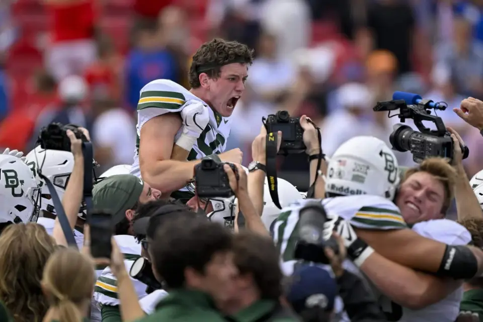 CW Brings Live Sports to ESPN’s App, Expanding Streaming Reach