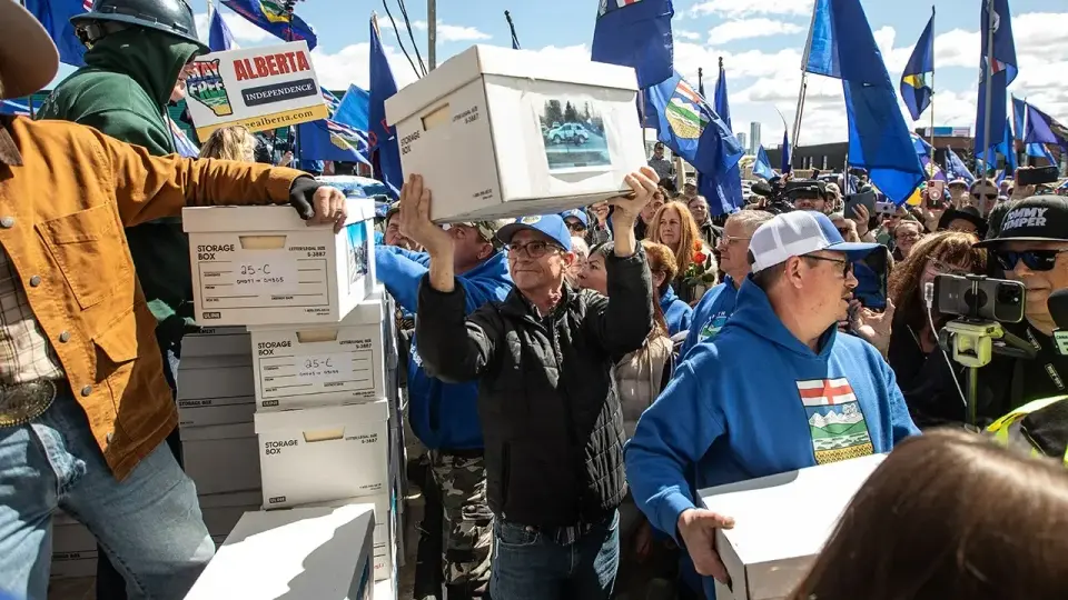 Alberta Advances Toward Independence Referendum After 302,000 Signatures