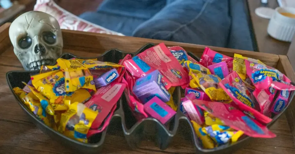 Record cocoa costs and fuel surcharges drive record $13.5B Halloween spend despite sales slump