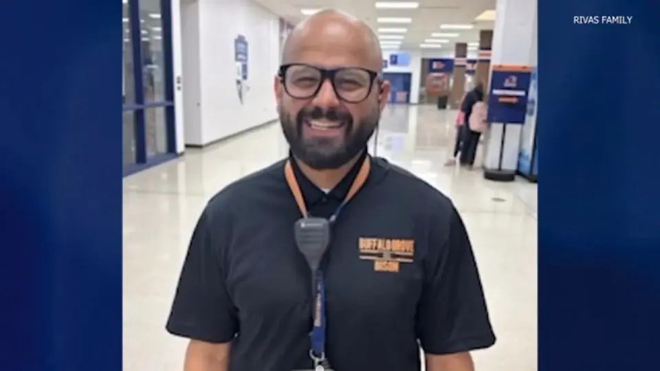 Heroic Buffalo Grove guard dies after shielding students in campus crash