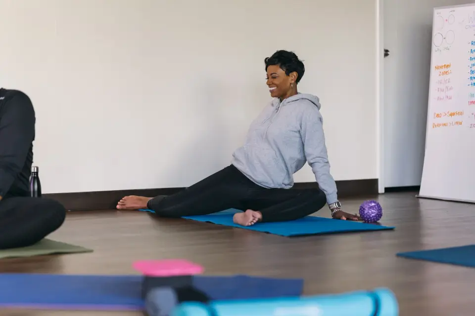 Two Weeks of 90/90 Hip Mobility Relieved Hip Pain and Boosted My Squats