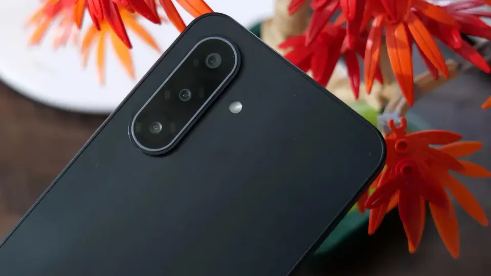 Budget Smartphone Prices Surge as RAM Shortage Hits Samsung and Google