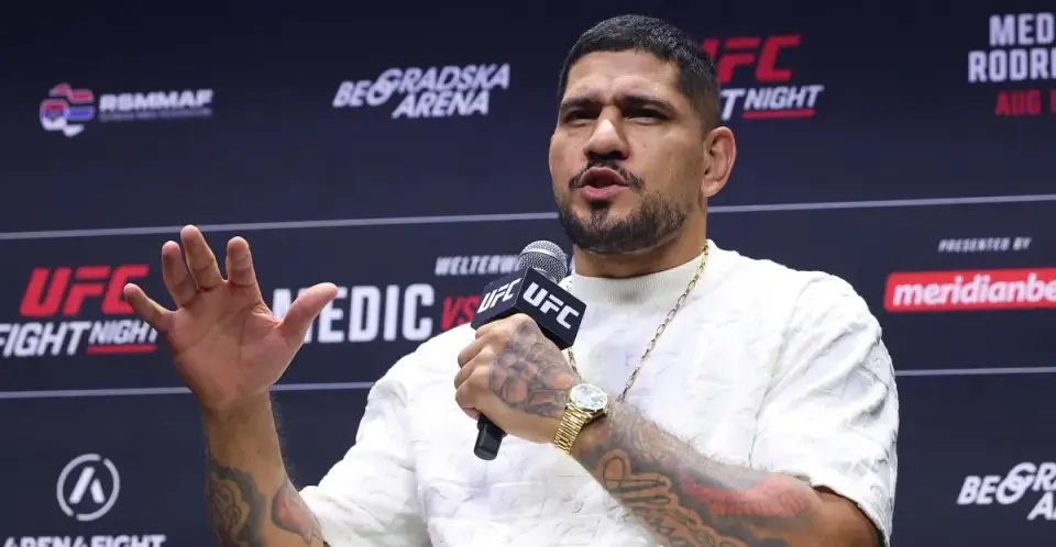 Pereira Accuses UFC of Orchestrating Influencer Campaign to Bypass Him for Gane-Hokit Title Fight