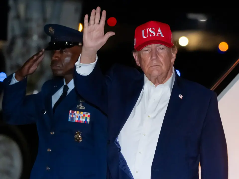Economic Anxiety and Policy Shifts Drive Voter Desire for Change Before 2026 Midterms