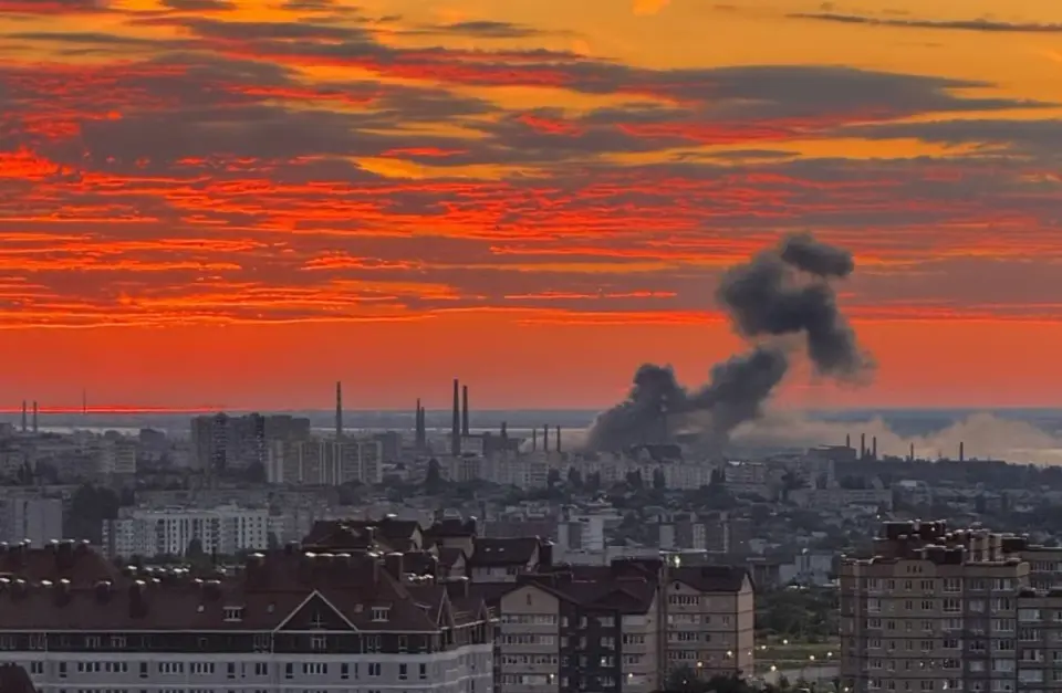 Ukraine Launches Record 1,750-Drone Barrage on Russia, Hitting Key Moscow Oil Hub