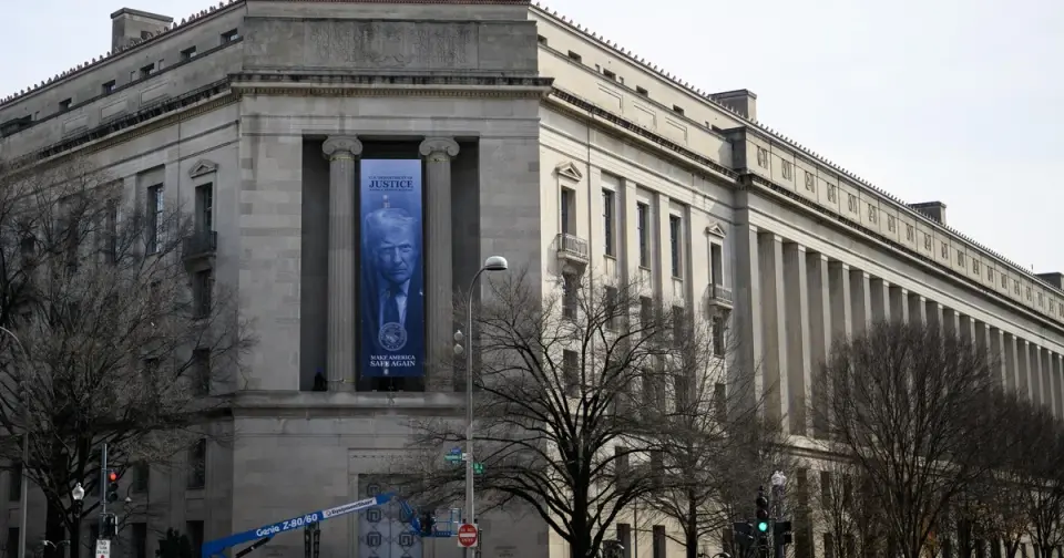 Rhode Island judge flags DOJ conduct in transgender-care probe, seeks possible discipline