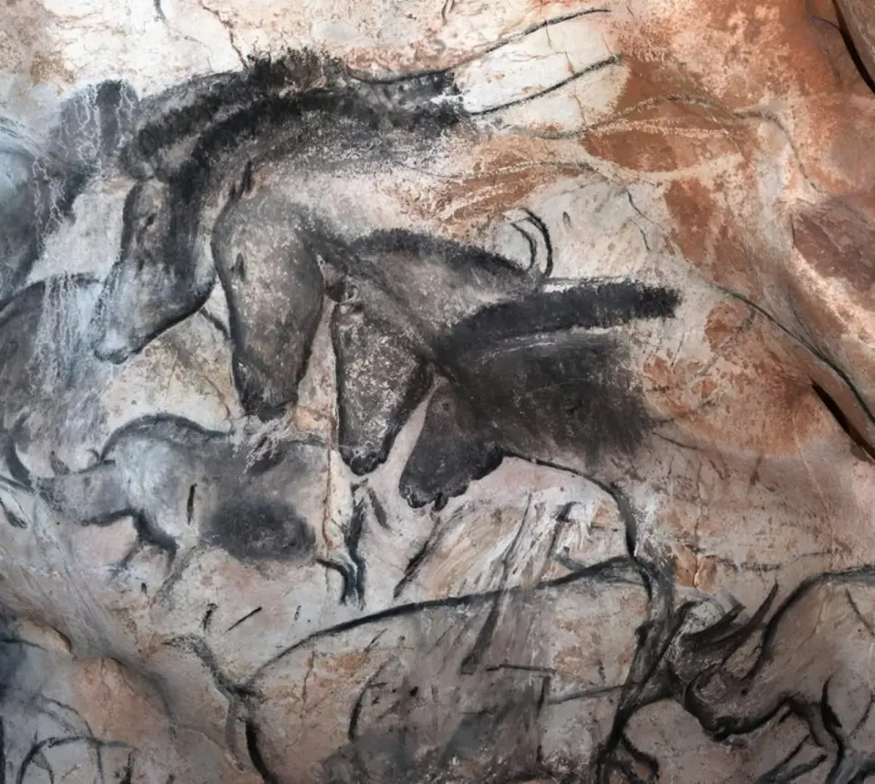 UV Scans Reveal Invisible Calcite Varnish Protecting Chauvet Cave Art
