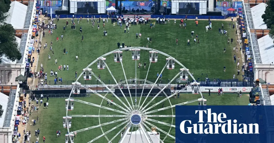 Trump's State Fair Flops: Empty Seats, Pricey Bites and a Failing Ferris Wheel