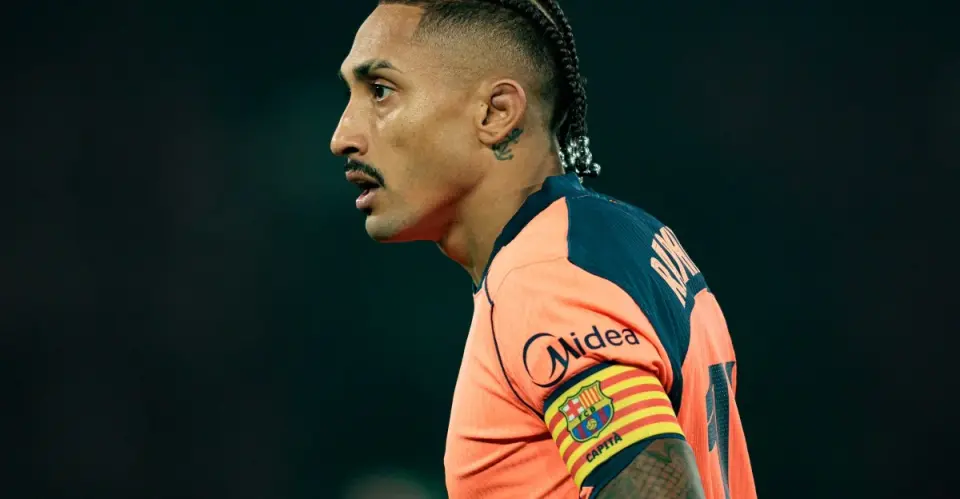 Raphinha Urges Calm After 4-2 PSG Loss, Eyes El Clasico