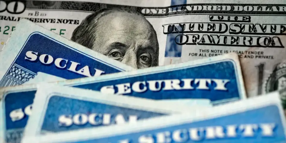 Bipartisan push emerges to shore up Social Security security