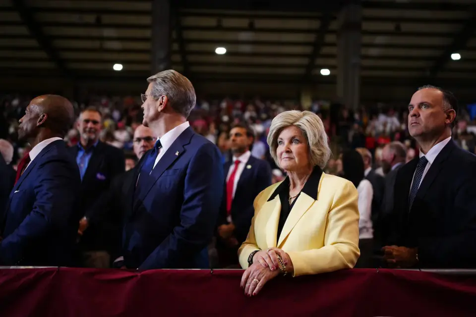 Record Vacancies and Internal Turmoil Define Trump Administration Ahead of Midterms