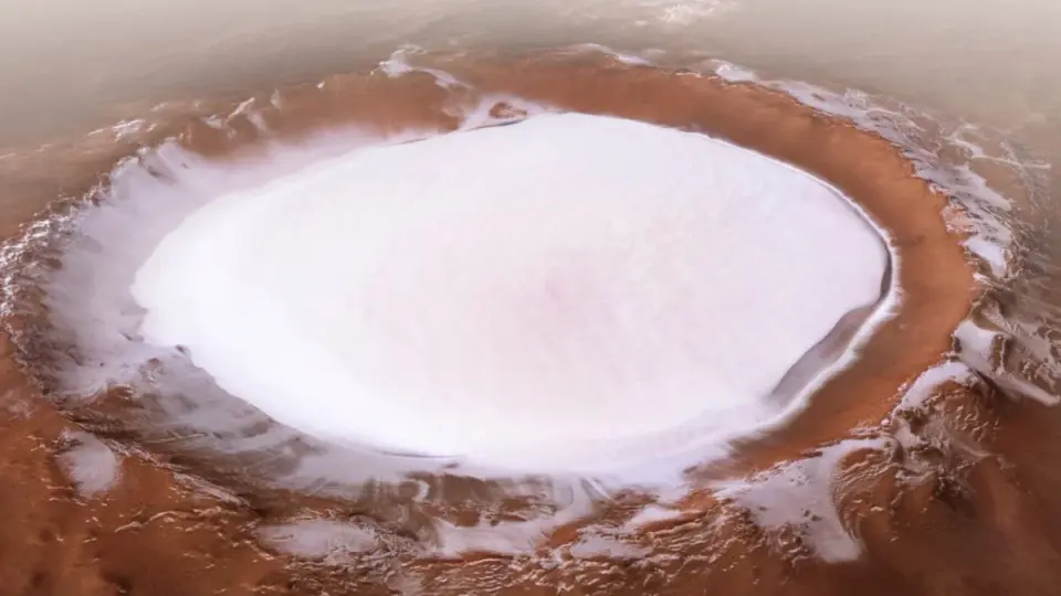 Mars North Pole Ice Found to Be 3% Dust, Not 25%