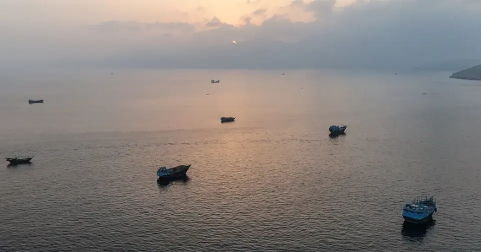 Iran Leverages Hormuz Strait to Shape U.S. Peace Talks