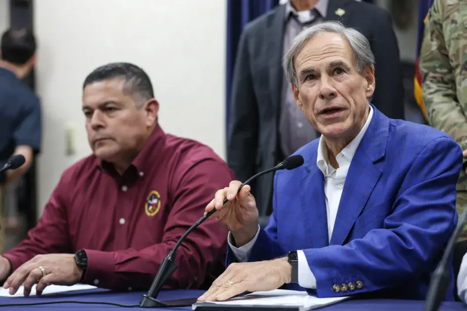 Texas Governor Abbott Orders Water Agency to Penalize Data Centers for Non-Compliance
