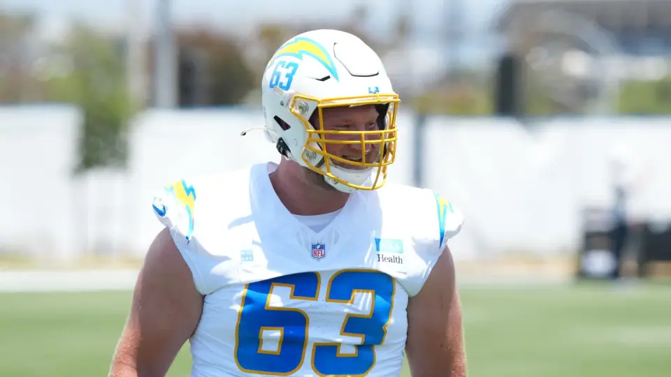Chargers center Biadasz sidelined indefinitely after ACL damage