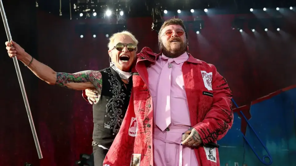 David Lee Roth Joins Teddy Swims for Jump at Stagecoach 2026