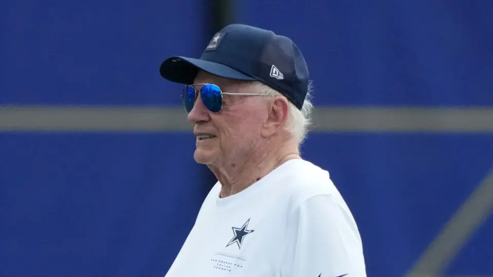 Cowboys Add Von Miller but Jerry Jones Keeps Trade Door Open