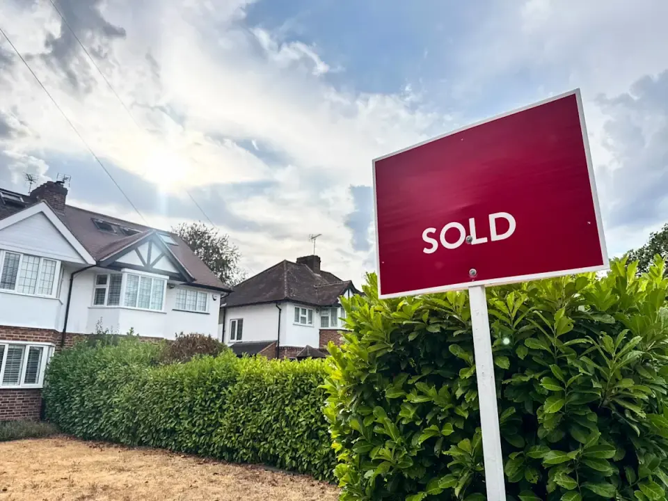 Housing Market Shift: Sellers Lead Concession Surge as Rates Soar