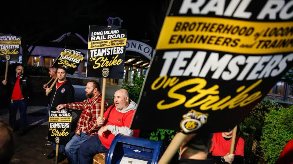 LIRR strike shuts down the nation’s largest commuter rail after stalled talks