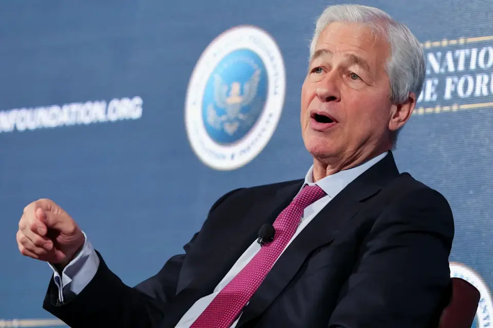 JPMorgan Q3 Earnings Miss Amid Dimon's Warning on Shifting Economic Forces