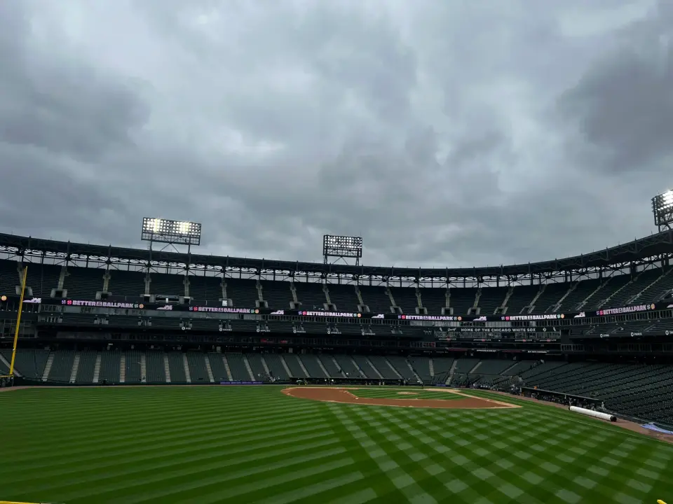 Sox move finale up, shuffle lineup as storm looms