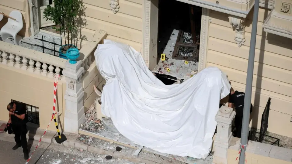 Monaco parcel bomb prompts cross-border manhunt into France