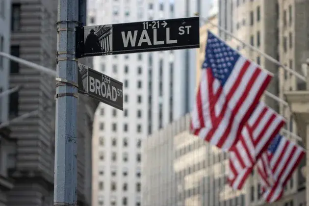 Applied Digital slides on Q3 beat as investors eye hyperscaler leases