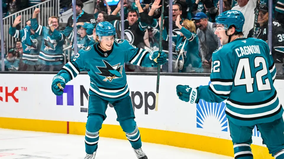 Sharks Defeat Panthers 4-3 in OT as Will Smith Scores Twice and Barkov Exits Early