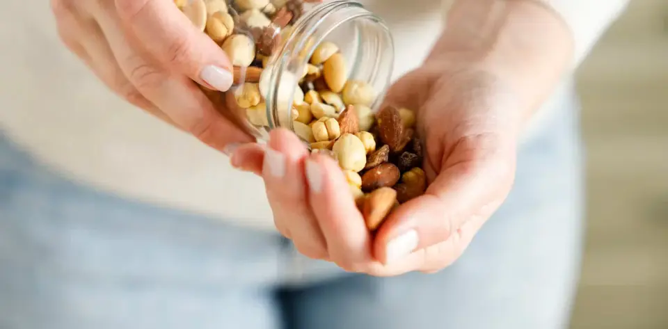 Daily handful of nuts linked to lower hypertension risk, study shows