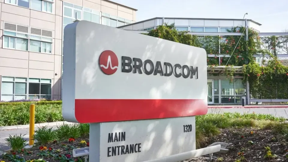 Broadcom CEO Warns AI Investors Are Gambling in a 'Casino' as Chip Stocks Plunge