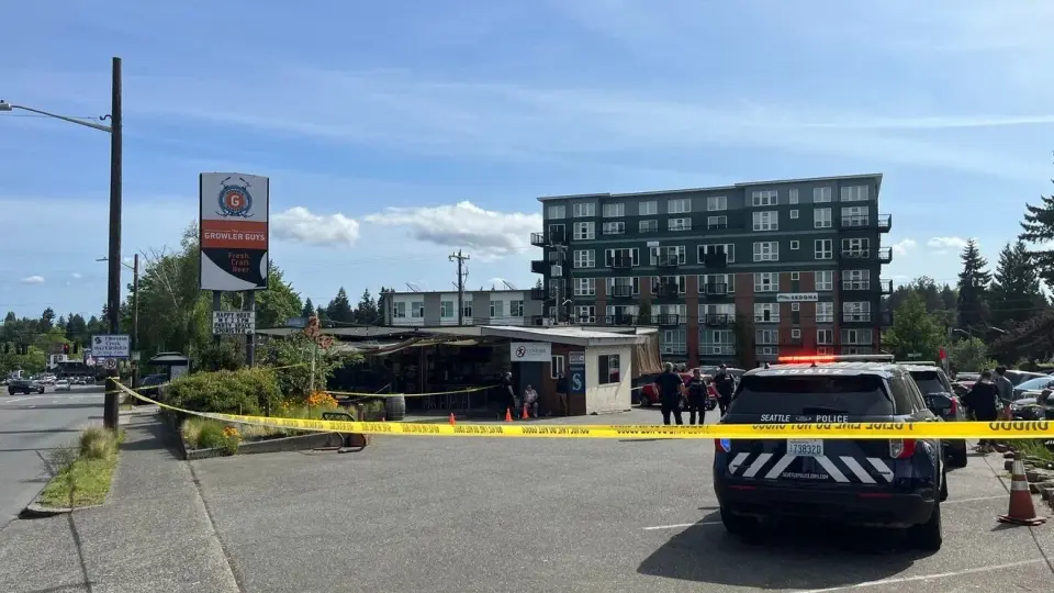 Seattle homicide probe underway after man found dead in Lake City business